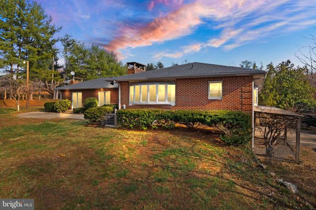 375 SEVEN PONDS RD, Amissville, VA 20106