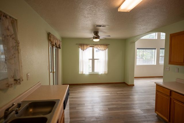 8409 Cedarcroft Road NW, Albuquerque, NM 87120