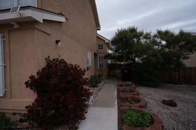 8409 Cedarcroft Road NW, Albuquerque, NM 87120