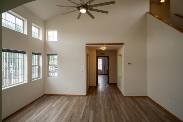 8409 Cedarcroft Road NW, Albuquerque, NM 87120