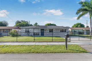 3240 NW 17th St, Lauderhill, FL 33311