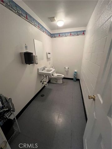 4444 Union Pacific Avenue, Commerce, CA 90023