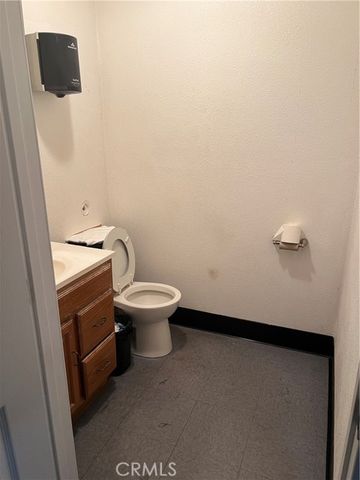 4444 Union Pacific Avenue, Commerce, CA 90023