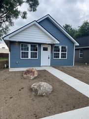 4367 Monroe, Waterford, MI 48329