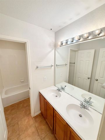 1740 Hidden Brook Drive, Grand Prairie, TX 75050