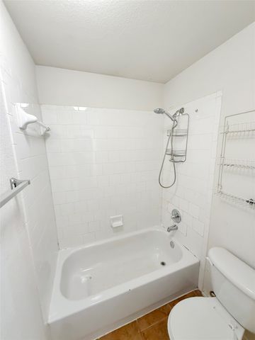 1740 Hidden Brook Drive, Grand Prairie, TX 75050