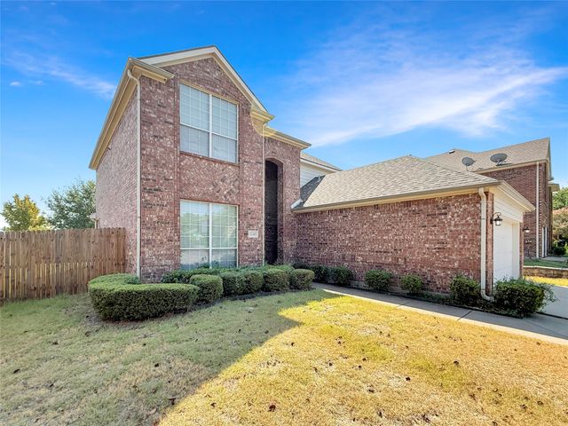 1740 Hidden Brook Drive, Grand Prairie, TX 75050