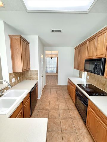 1740 Hidden Brook Drive, Grand Prairie, TX 75050