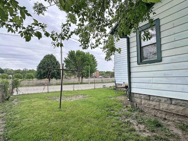102 Union Street, Janesville, WI 53548