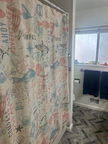 1229 Eastridge Dr, Modesto, CA 95355