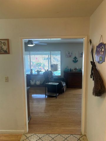 1229 Eastridge Dr, Modesto, CA 95355