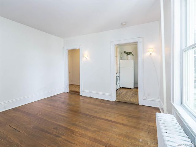 42 Central Avenue 7, Sea Cliff, NY 11579