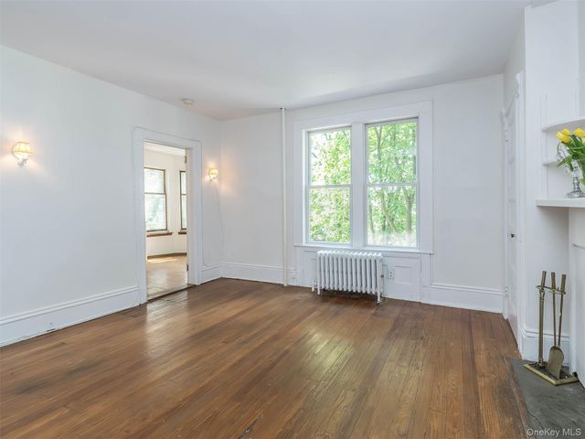 42 Central Avenue 7, Sea Cliff, NY 11579