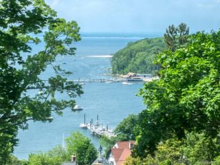 42 Central Avenue 7, Sea Cliff, NY 11579