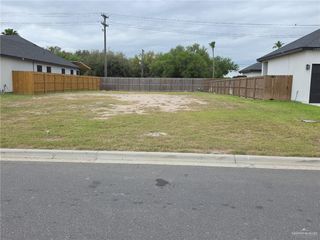 3304 E Kennedy Avenue, Alton, TX 78573