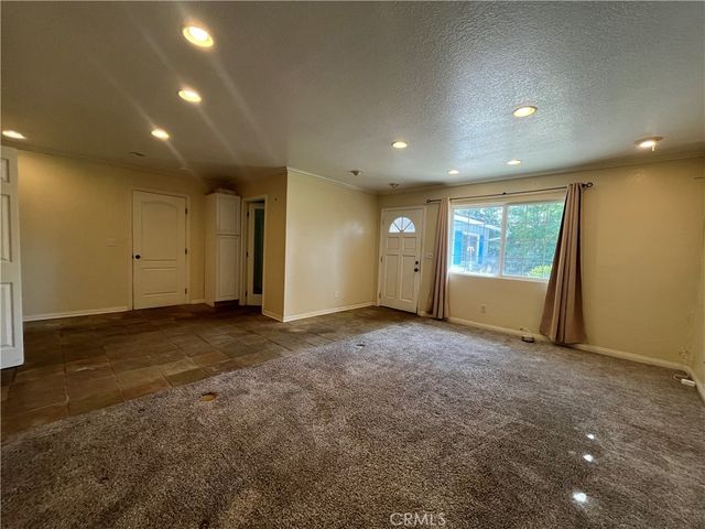 23837 Welby, West Hills, CA 91307