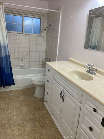 23837 Welby, West Hills, CA 91307