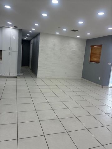 17201 SW 117th Ct, Miami, FL 33177