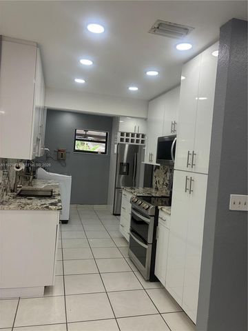 17201 SW 117th Ct, Miami, FL 33177