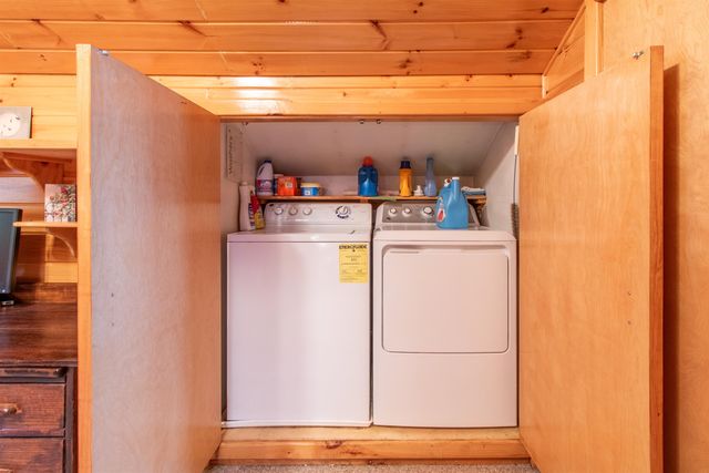 25 Songadeewin Lane, Westmore, VT 05860