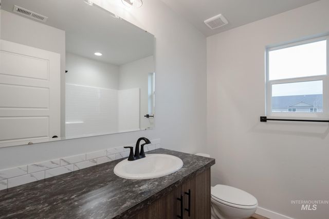 5401 S Desert Cactus Ave, Meridian, ID 83642