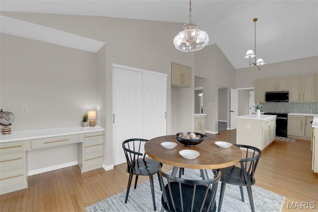 3315 Silvertrail Drive, St Charles, MO 63301