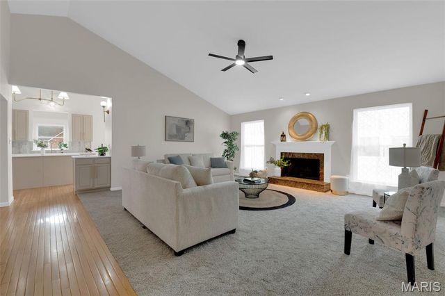 3315 Silvertrail Drive, St Charles, MO 63301