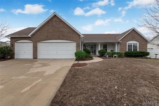 3315 Silvertrail Drive, St Charles, MO 63301
