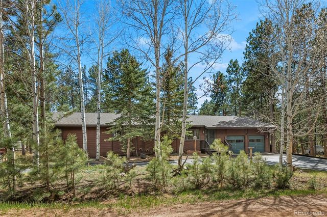 725 Sunnywood Loop, Woodland Park, CO 80863