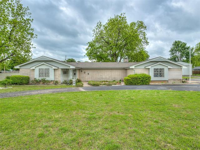 508 E Main St, Tuttle, OK 73089