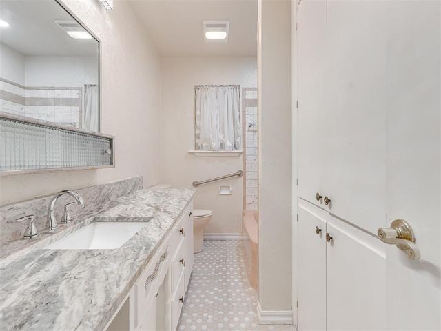 508 E Main St, Tuttle, OK 73089