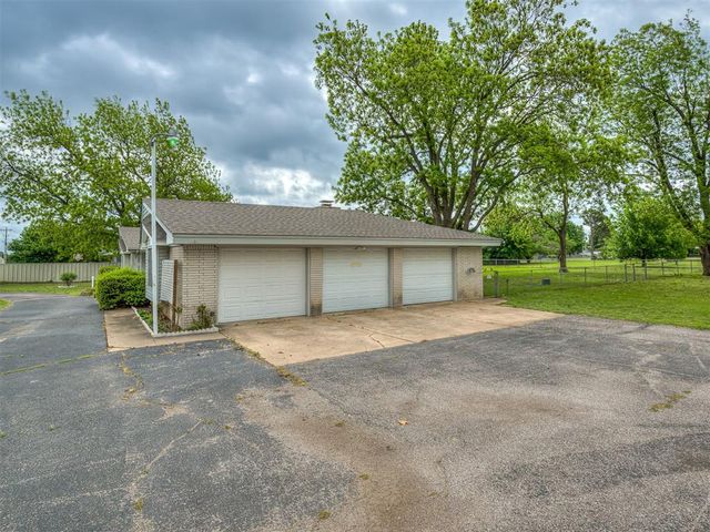 508 E Main St, Tuttle, OK 73089