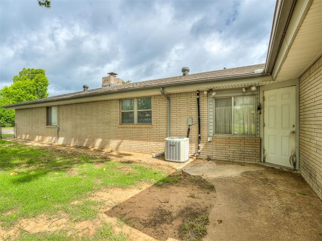 508 E Main St, Tuttle, OK 73089