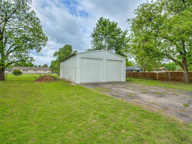 508 E Main St, Tuttle, OK 73089