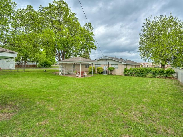 508 E Main St, Tuttle, OK 73089