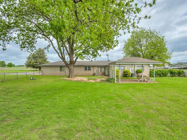 508 E Main St, Tuttle, OK 73089