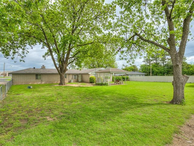508 E Main St, Tuttle, OK 73089
