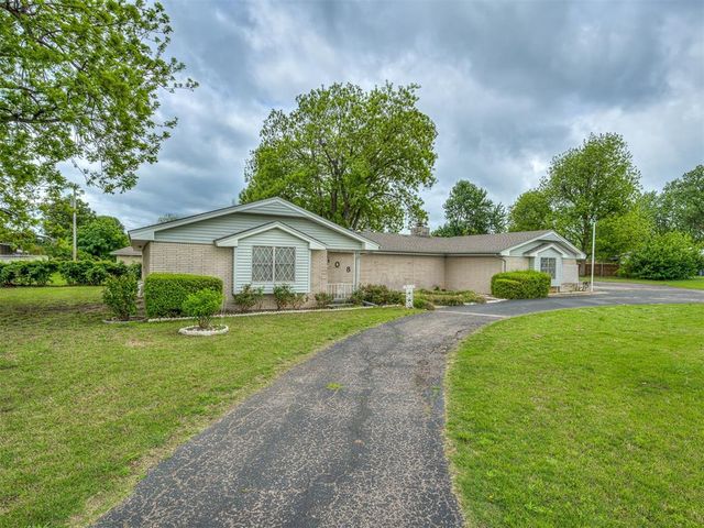 508 E Main St, Tuttle, OK 73089