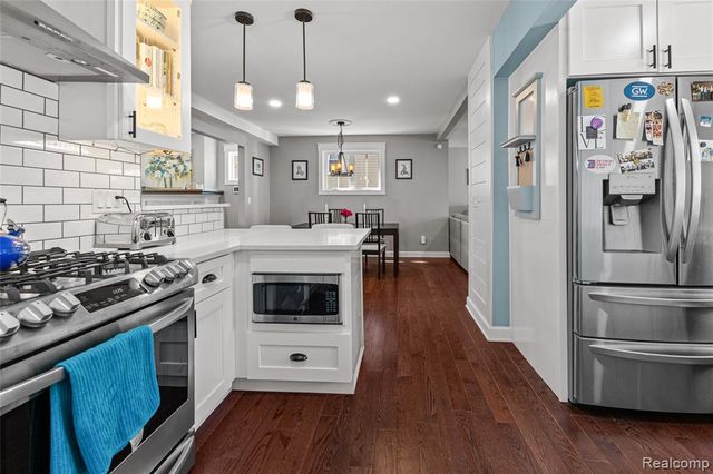 818 Mohawk Avenue, Royal Oak, MI 48067