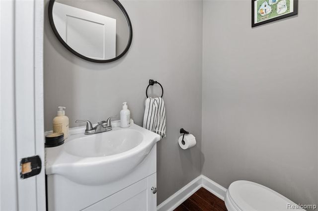 818 Mohawk Avenue, Royal Oak, MI 48067