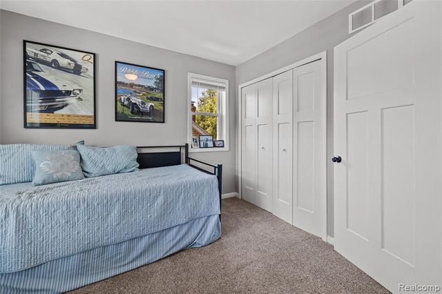 818 Mohawk Avenue, Royal Oak, MI 48067