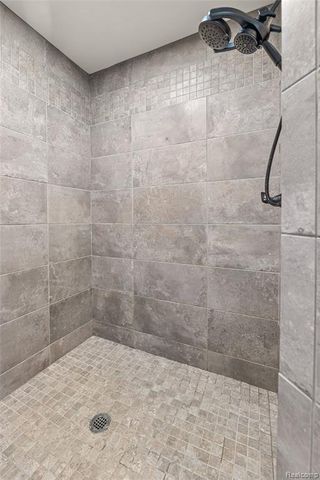 818 Mohawk Avenue, Royal Oak, MI 48067