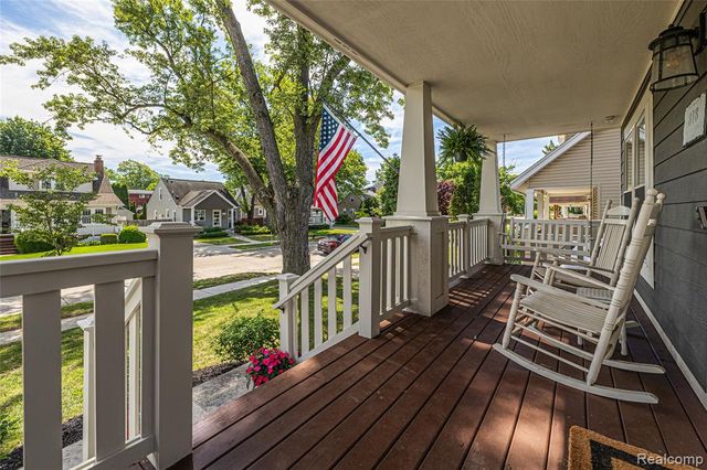 818 Mohawk Avenue, Royal Oak, MI 48067