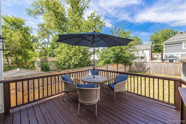 818 Mohawk Avenue, Royal Oak, MI 48067