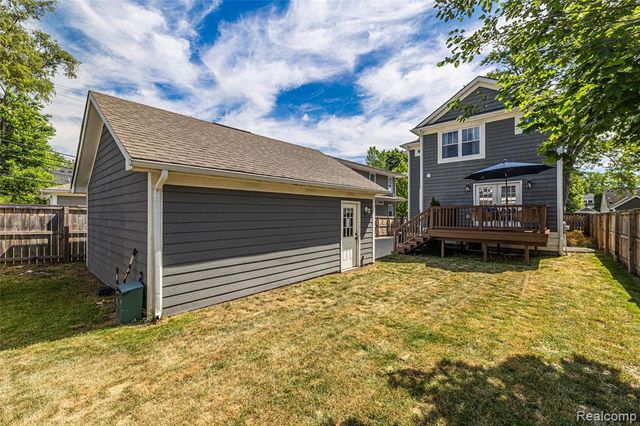 818 Mohawk Avenue, Royal Oak, MI 48067