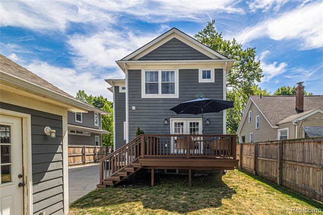 818 Mohawk Avenue, Royal Oak, MI 48067