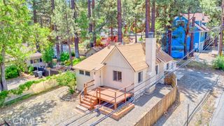 1131 Apple Avenue, Wrightwood, CA 92397