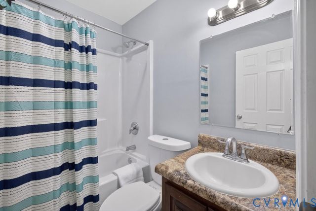 1723 W Clara Dr, Petersburg, VA 23803