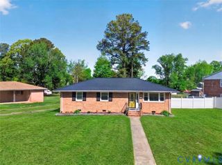 1723 W Clara Dr, Petersburg, VA 23803