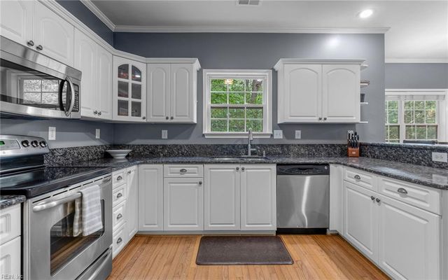 3545 Sandy Point KY, Virginia Beach, VA 23452